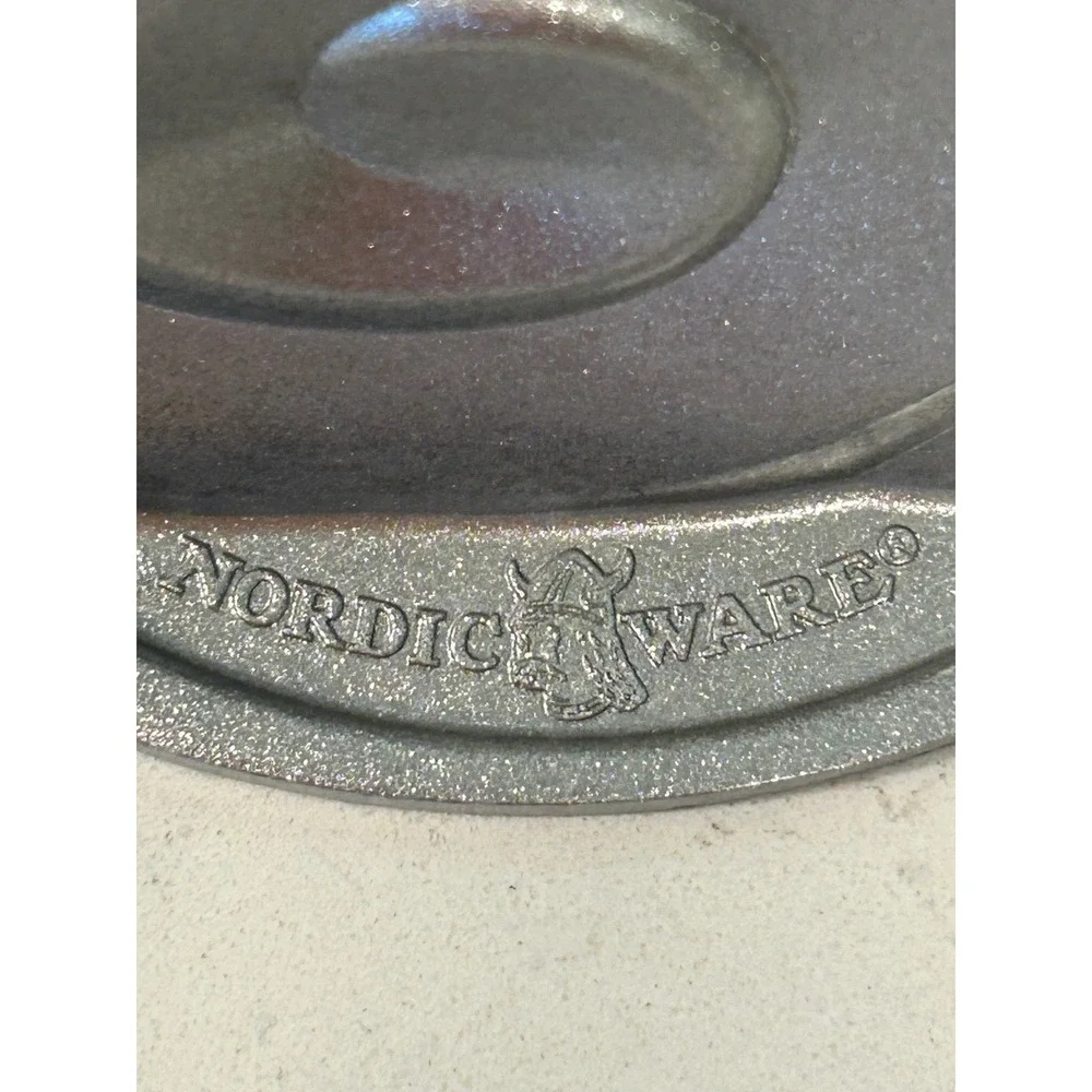 Nordic Ware Yule Log Pan Cast Aluminum Buche de Noel Cake Mold Silver 9 Cup USA